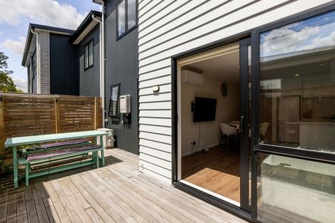 Photo of property in 26u3 Hunter Street, Hamilton Lake, Hamilton, 3204