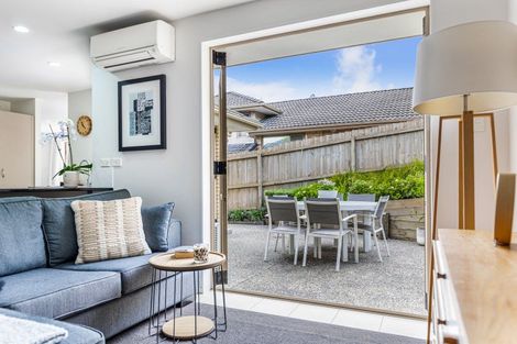 Photo of property in 23 Henry Partington Place, Greenhithe, Auckland, 0632