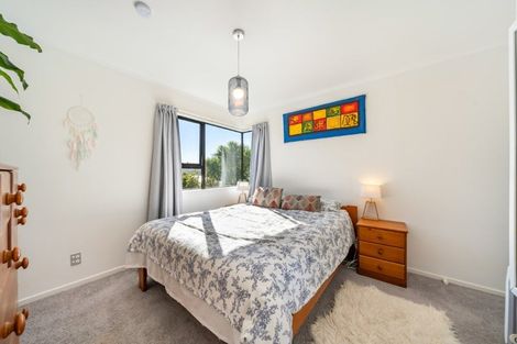 Photo of property in 50 Molyneux Close, Whitby, Porirua, 5024