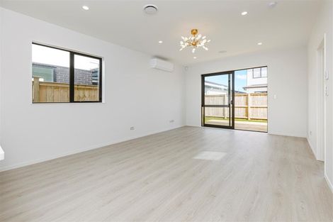 Photo of property in 38 Hari Road, Karaka, 2113