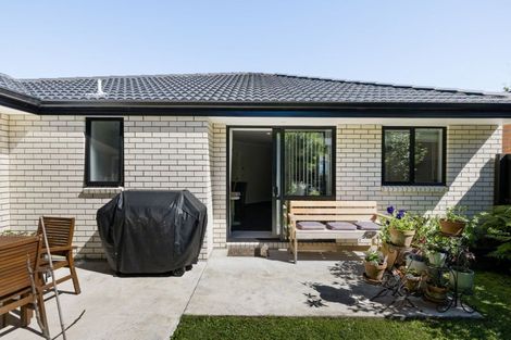 Photo of property in 9u1 Matipo Crescent, Pukete, Hamilton, 3200