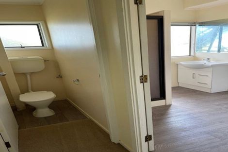 Photo of property in 94 Arran Road, Browns Bay, Auckland, 0630