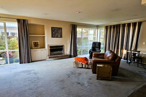 Photo of property in 71 Lamorna Road, Parklands, Christchurch, 8083