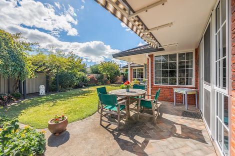 Photo of property in 3 Claridge Place, Taradale, Napier, 4112