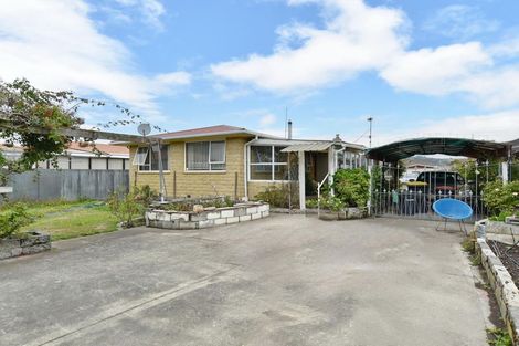Photo of property in 40 Frensham Crescent, Woolston, Christchurch, 8062