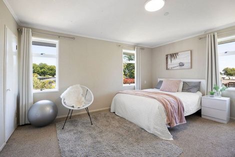 Photo of property in 46 Maclean Street, Cambridge, 3434