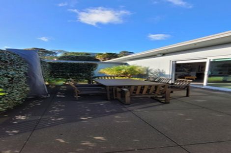 Photo of property in 28 Veale Road, Frankleigh Park, New Plymouth, 4310