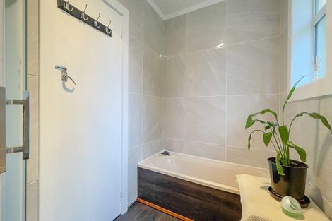 Photo of property in 11 Norrie Place, Hillcrest, Rotorua, 3015