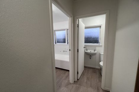 Photo of property in 11 Barlow Place, Chatswood, Auckland, 0626