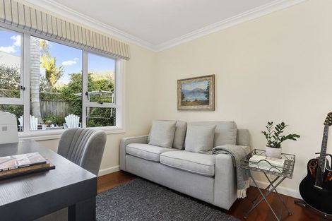 Photo of property in 61 Palmerston Road, Birkenhead, Auckland, 0626