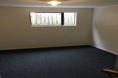 Photo of property in 7 Vardon Road, Green Bay, Auckland, 0604
