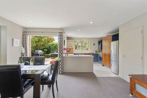 Photo of property in 2 Kemp Lane, Papanui, Christchurch, 8053
