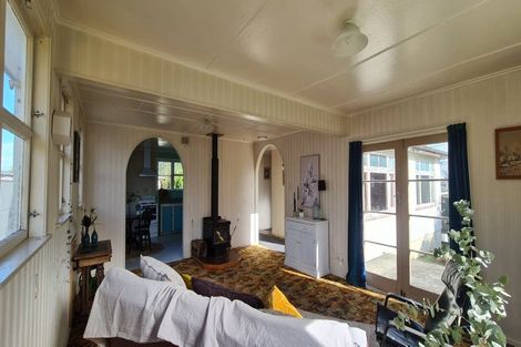 Photo of property in 16 Main Street, Marton, 4710