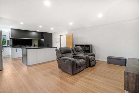 Photo of property in 43 Durrell Way, Rolleston, 7614