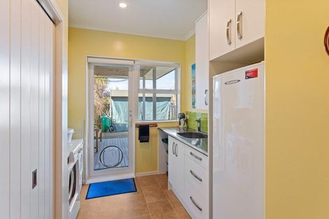 Photo of property in 22 Tamihana Street, Otaki, 5512