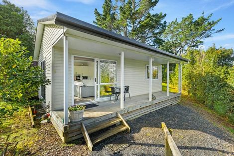 Photo of property in 312 Birdwood Road, Massey, Auckland, 0614