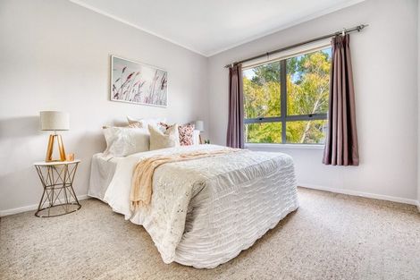 Photo of property in 32 Outlook Road, Greenhithe, Auckland, 0632