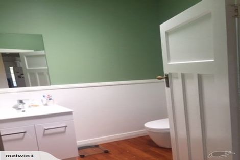 Photo of property in 24 Mountain Road, Mangere Bridge, Auckland, 2022