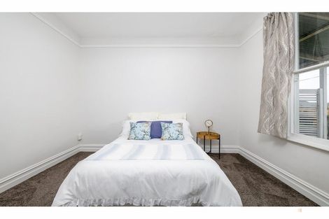 Photo of property in 98 High Street, Waimate, 7924