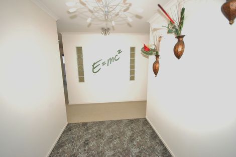 Photo of property in 2/16 Roberts Road, Glenfield, Auckland, 0629