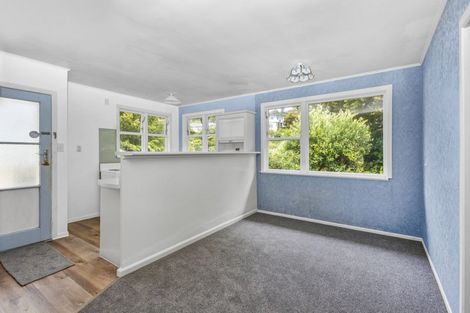 Photo of property in 4 Warren Street, Paparangi, Wellington, 6037