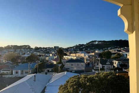 Photo of property in 16 Kenwyn Terrace, Newtown, Wellington, 6021