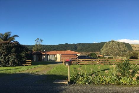Photo of property in 65 Pohutukawa Drive, Levin, 5571