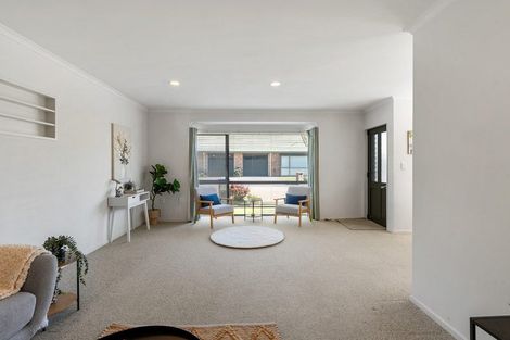 Photo of property in Redwood Village, 15/42 Main Road, Tawa, Wellington, 5028