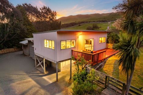 Photo of property in 97 Coroglen Rise, Pukerua Bay, 5026