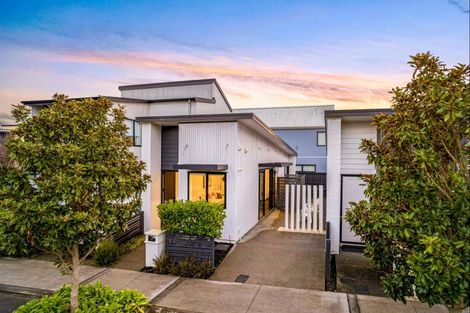 Photo of property in 2 Sacred Kingfisher Road, Hobsonville, Auckland, 0616