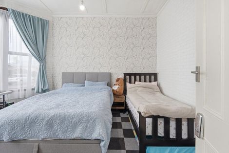 Photo of property in 11 Fawcett Street, South Dunedin, Dunedin, 9012
