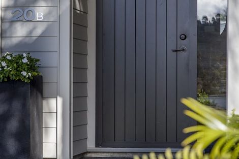 Photo of property in 20b Cambridge Road, Riverhead, 0820