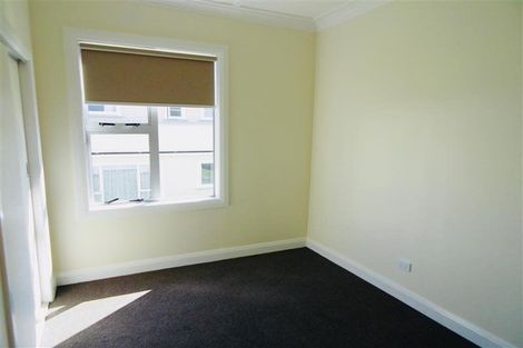 Photo of property in 14 Calvert Road, Moturoa, New Plymouth, 4310