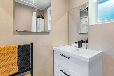 Photo of property in 60 Melba Street, Beach Haven, Auckland, 0626