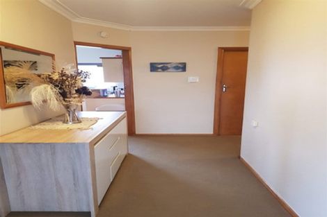 Photo of property in 21 Helvetia Road, Pukekohe, 2120