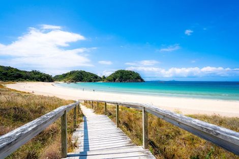 Photo of property in 15 Edgewater Place, Matapouri, Whangarei, 0173