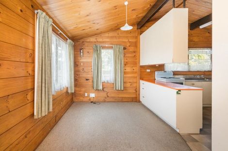 Photo of property in 9 Alma Place, Milson, Palmerston North, 4414