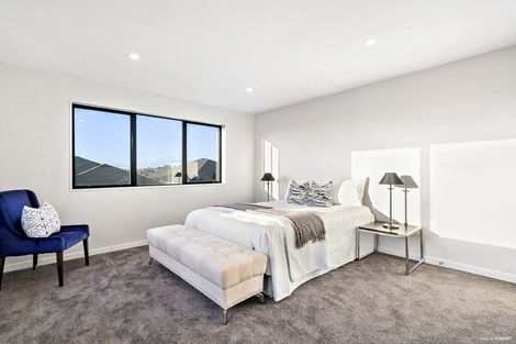 Photo of property in 4 Cloonlyon Drive, Flat Bush, Auckland, 2019
