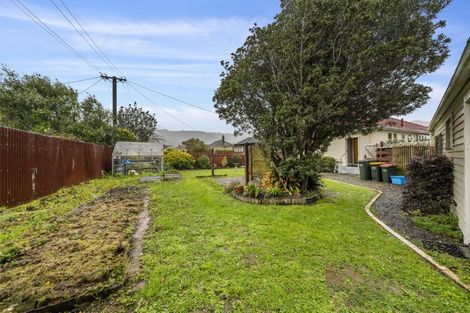 Photo of property in 11 Harris Street, Naenae, Lower Hutt, 5011