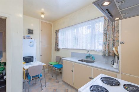Photo of property in 74 Durham Crescent, Fairfield, Lower Hutt, 5011
