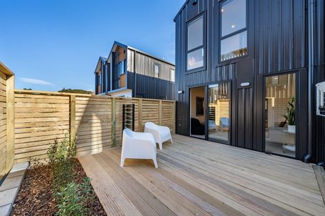 Photo of property in 1/22 Fitzherbert Road, Wainuiomata, Lower Hutt, 5014
