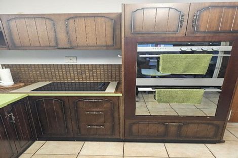 Photo of property in 28 Freyberg Avenue, Tamatea, Napier, 4112