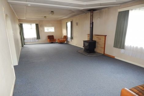 Photo of property in 104 Peel Street, Westport, 7825