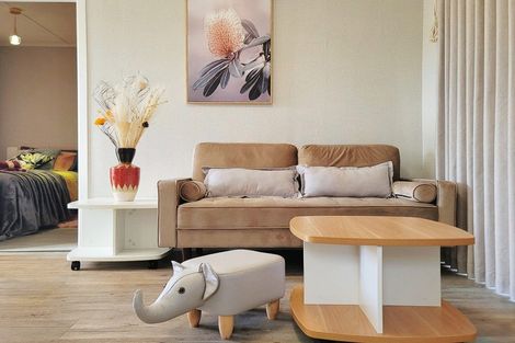 Photo of property in 4 Beverley Road, Stanmore Bay, Whangaparaoa, 0932
