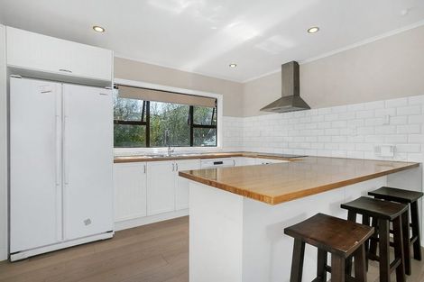 Photo of property in 19 Birdwood Road, Swanson, Auckland, 0612