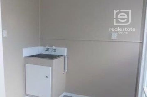 Photo of property in 76 Fitzwater Place, Henderson, Auckland, 0612