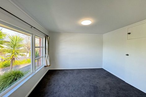 Photo of property in 2/73 Lake Road, Northcote, Auckland, 0627