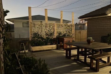 Photo of property in 7b Yeoman Place, Howick, Auckland, 2014