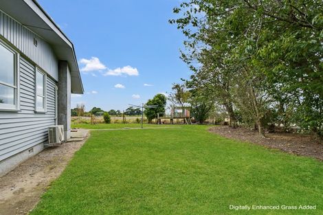 Photo of property in 54 Kuku Beach Road, Kuku, Levin, 5570