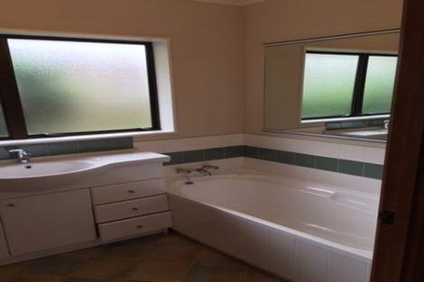 Photo of property in 16b Reidy Place, Pukekohe, 2120